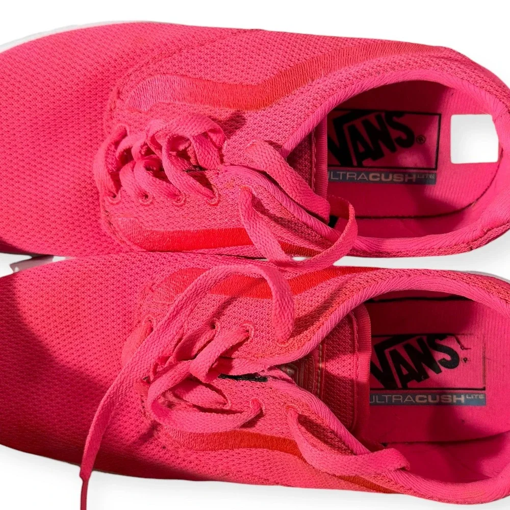Vans Ultracush ISO Unisex Mesh‎ Sneakers in Knockout Pink Women's 7.5